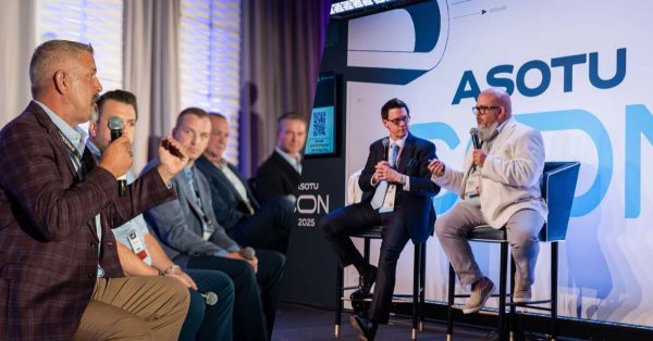 Thumbnail - Improving dealer outcomes with defection insights